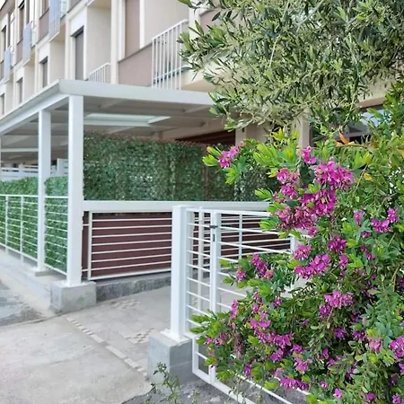Frontemare - Condominio Soggiorno Al Mare