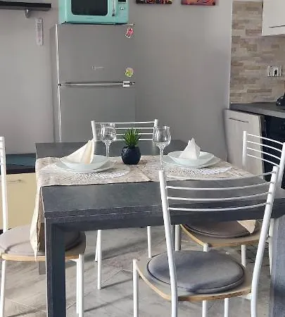 Frontemare - Condominio Soggiorno Al Mare Bergeggi